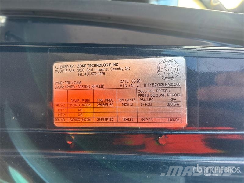 Ford Transit 150 AWD Utility Truck Pikapai / Bortiniai sunkvežimiai