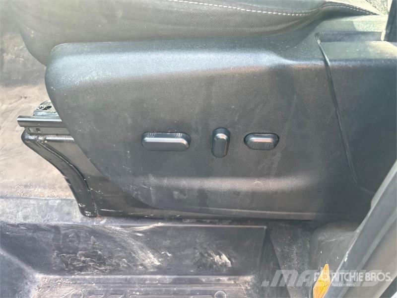 Ford Transit 150 AWD Utility Truck Pikapai / Bortiniai sunkvežimiai