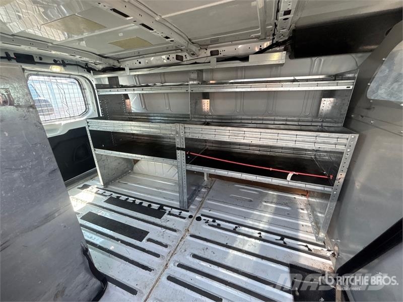 Ford Transit 150 Cargo Van (Inoperable) Dostavna vozila / kombiji