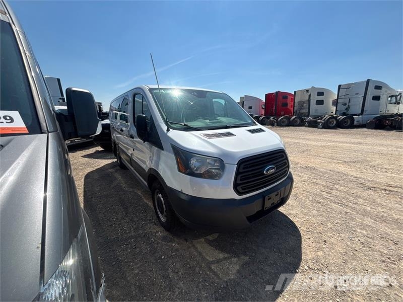 Ford Transit 150 Cargo Van (Inoperable) Dostavna vozila / kombiji