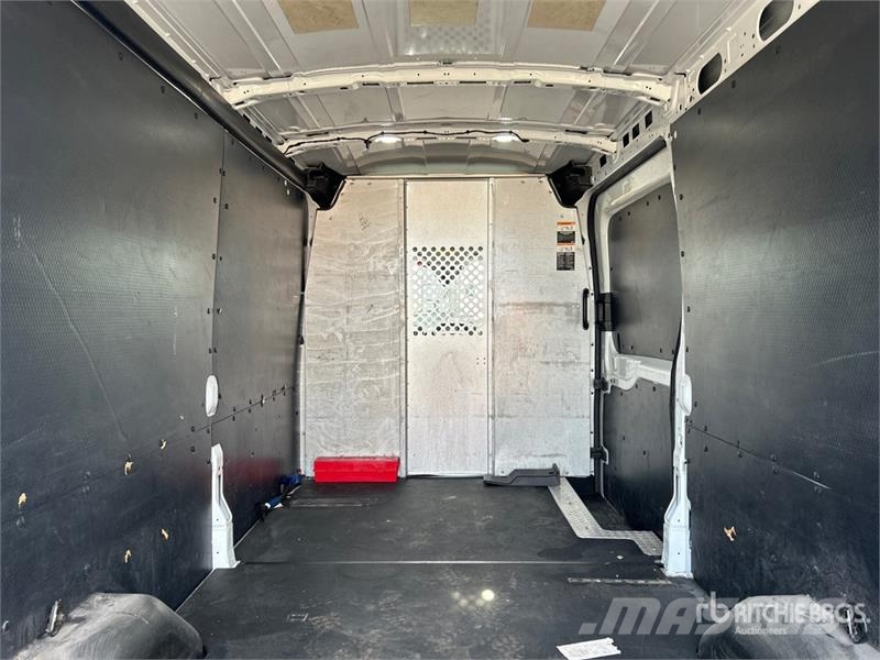 Ford Transit 250 Cargo Van Dostavna vozila / kombiji