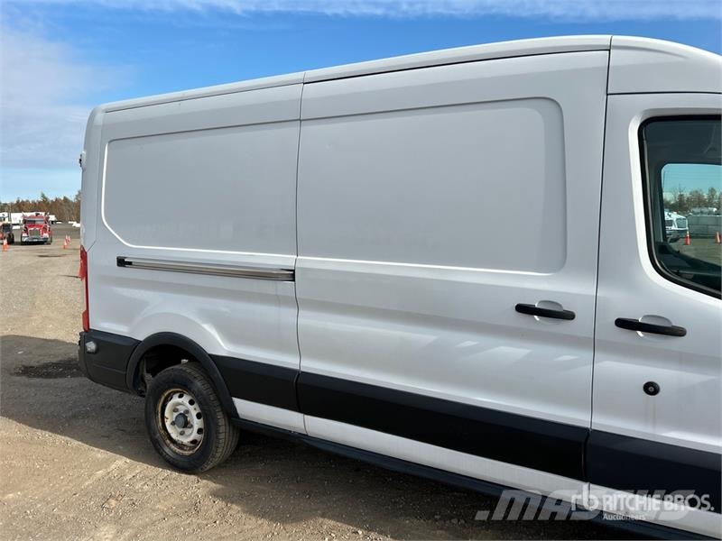 Ford Transit 250 Cargo Van Dostavna vozila / kombiji