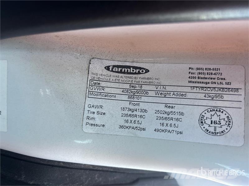 Ford Transit 250 Cargo Van Transporterek