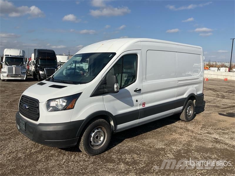 Ford Transit 250 Cargo Van Furgonetas cerradas