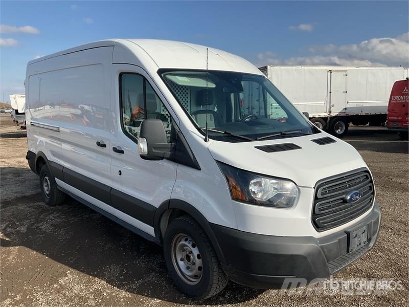 Ford Transit 250 Cargo Van Furgonetas cerradas