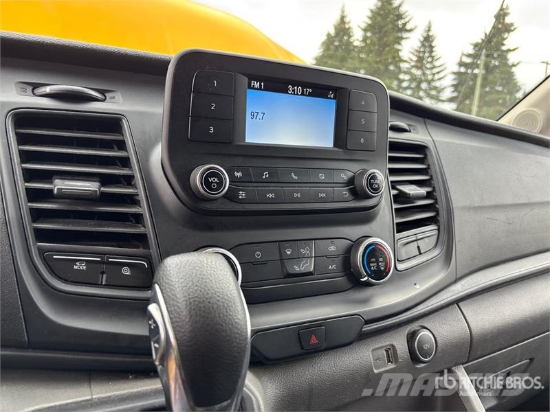 Ford Transit 250 Cargo Van Panel vans