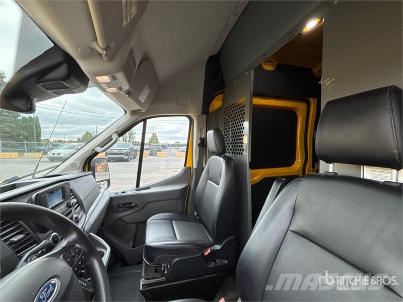 Ford Transit 250 Cargo Van Panel vans