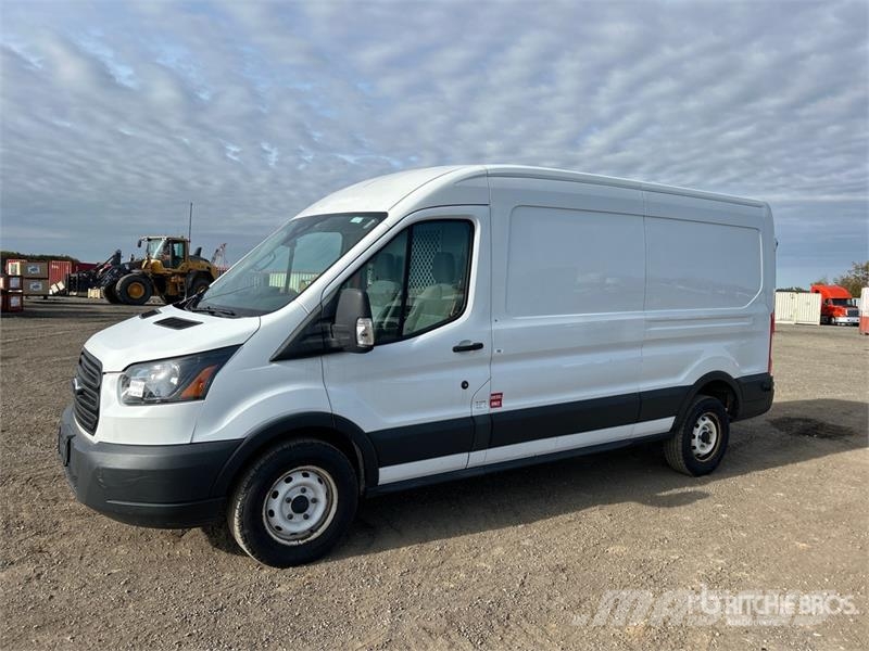 Ford Transit 250 Cargo Van Dostavna vozila / kombiji