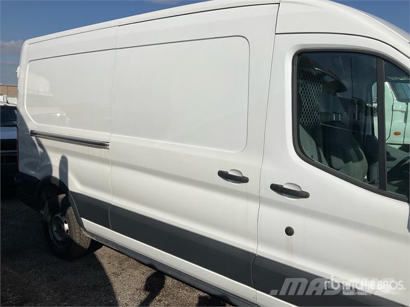 Ford Transit 250 Cargo Van Furgonetas cerradas
