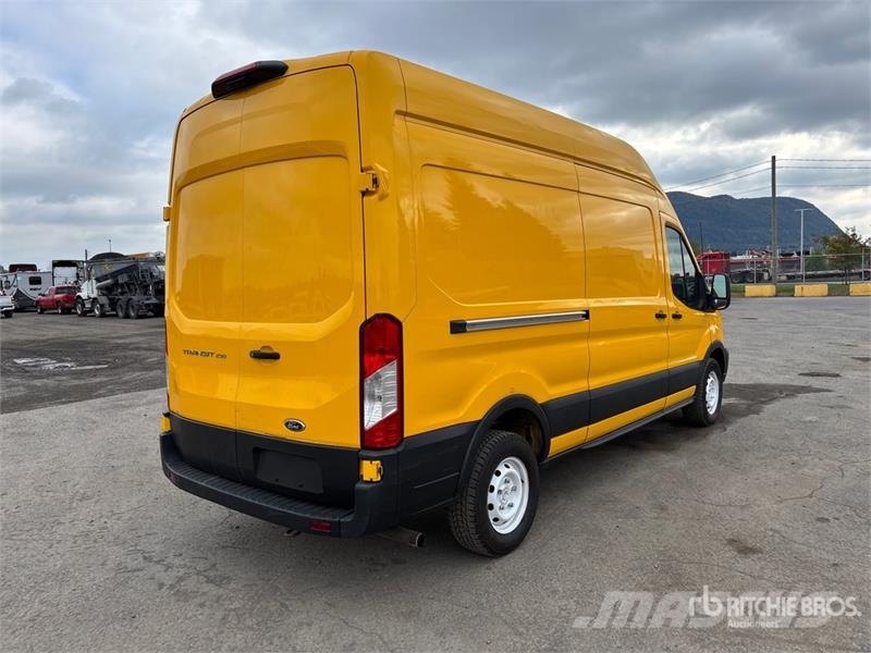 Ford Transit 250 Cargo Van Panel vans