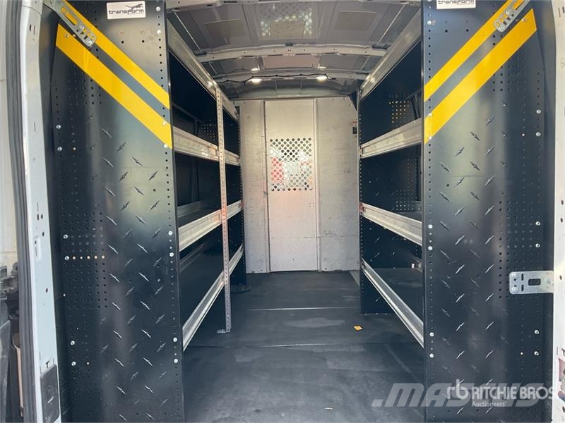 Ford Transit 250 Cargo Van Furgonetas cerradas