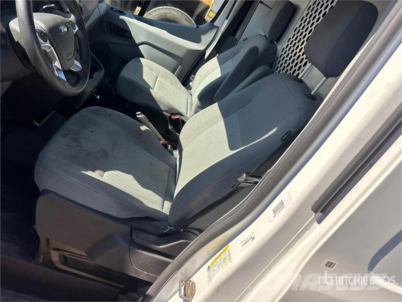 Ford Transit 250 Cargo Van Изотермический фургон