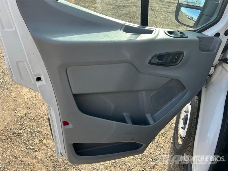 Ford Transit 250 Cargo Van Dostavna vozila / kombiji