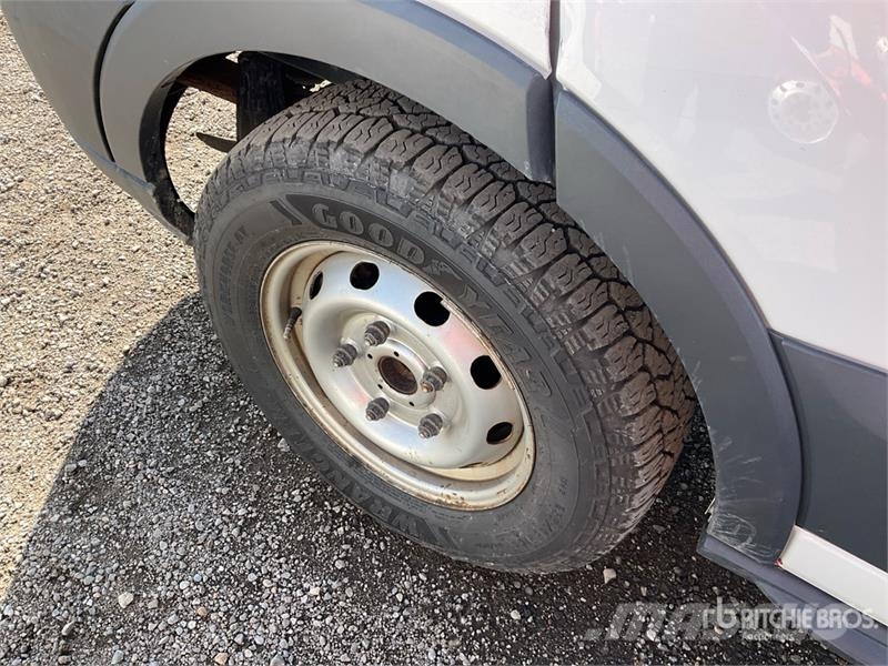 Ford Transit 250 Cargo Van Furgonetas cerradas