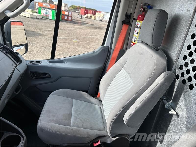 Ford Transit 250 Cargo Van Dostavna vozila / kombiji