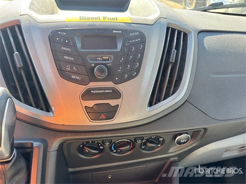 Ford Transit 250 Cargo Van Изотермический фургон