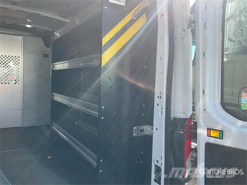 Ford Transit 250 Cargo Van Furgonetas cerradas