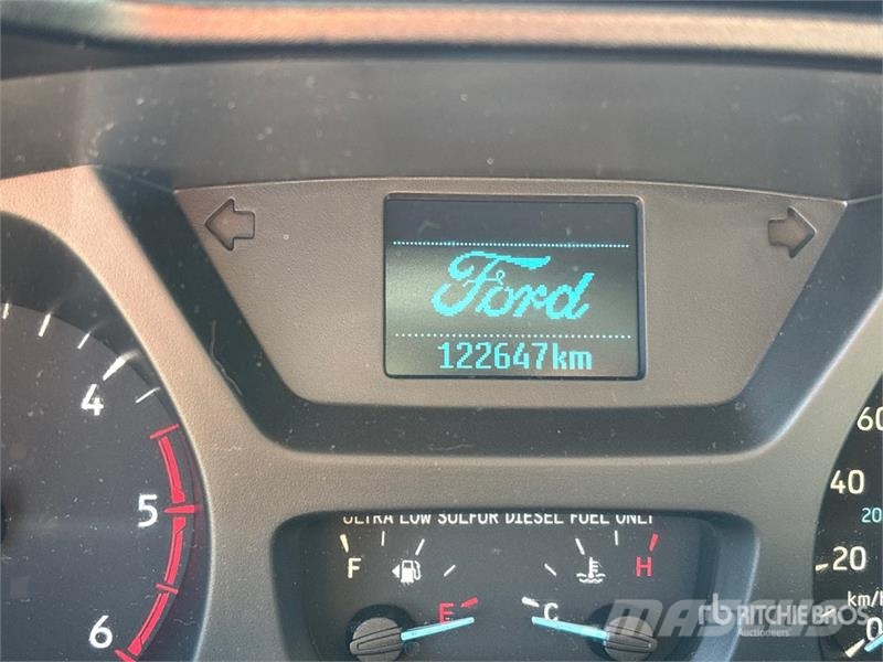 Ford Transit 250 Cargo Van Изотермический фургон