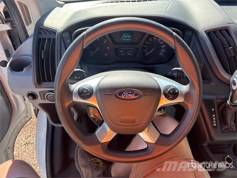 Ford Transit 250 Cargo Van Изотермический фургон