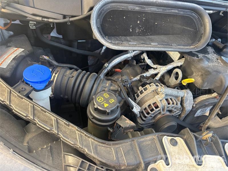 Ford Transit 250 Cargo Van Transporterek