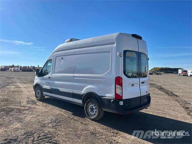 Ford Transit 250 Refrigerated Truck 冷凍冷蔵車