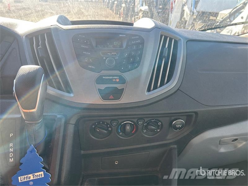 Ford Transit 250 Refrigerated Truck 冷凍冷蔵車