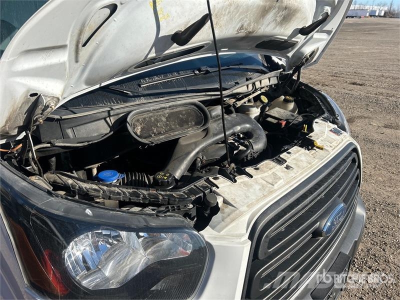 Ford Transit 250 Refrigerated Truck 冷凍冷蔵車
