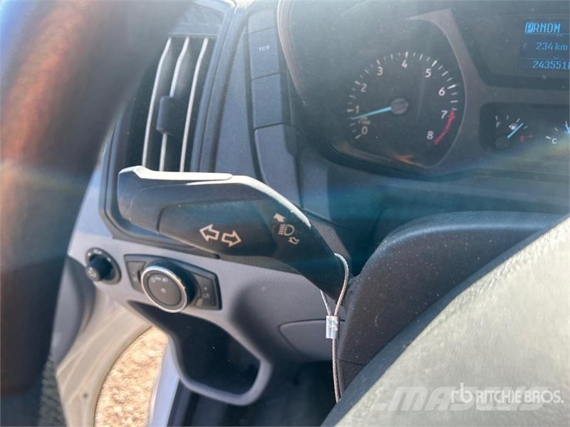 Ford Transit 250 Refrigerated Truck 冷凍冷蔵車