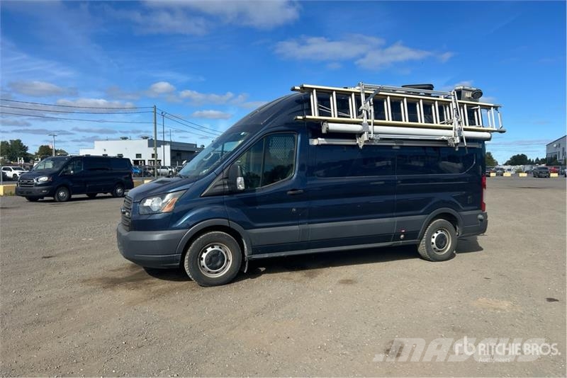 Ford Transit 350 4x2 Utility Truck شاحنات خفيفة/مفصلية الجوانب