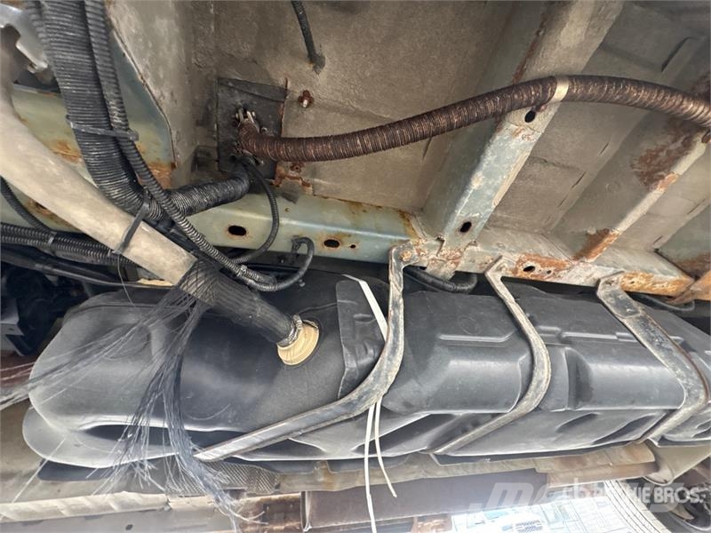 Ford Transit 350 4x2 Utility Truck 皮卡车