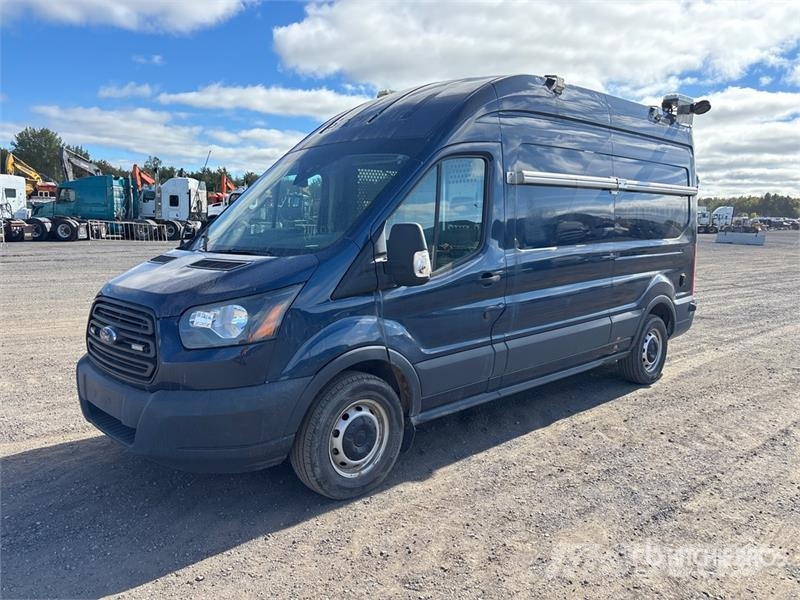 Ford Transit 350 4x2 Utility Truck شاحنات خفيفة/مفصلية الجوانب
