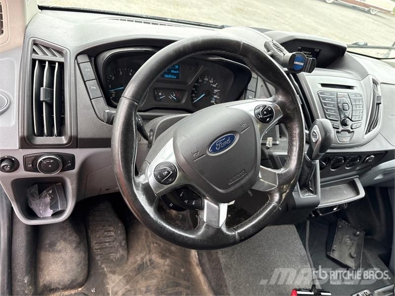 Ford Transit 350 4x2 Utility Truck 皮卡车