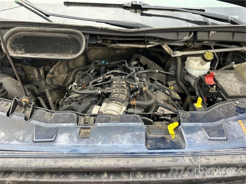 Ford Transit 350 4x2 Utility Truck شاحنات خفيفة/مفصلية الجوانب