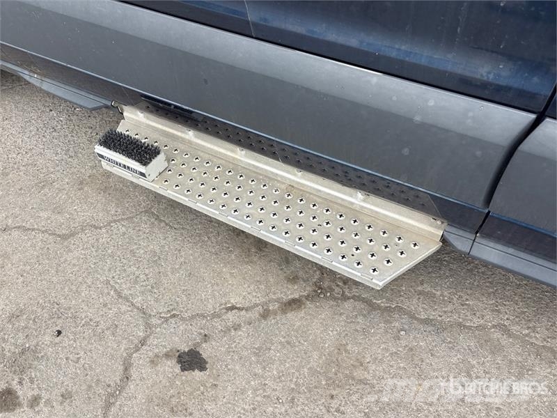 Ford Transit 350 4x2 Utility Truck 皮卡车
