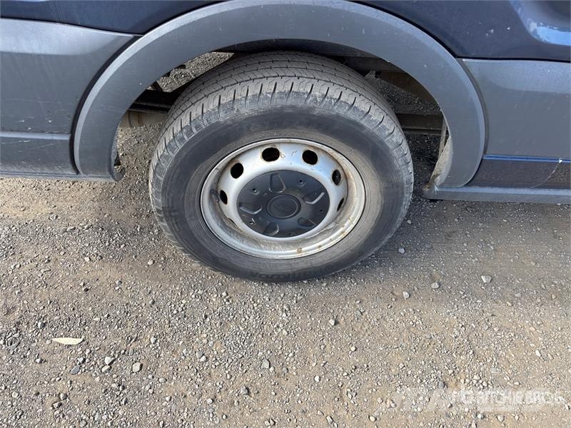 Ford Transit 350 4x2 Utility Truck شاحنات خفيفة/مفصلية الجوانب