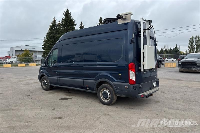 Ford Transit 350 4x2 Utility Truck 皮卡车