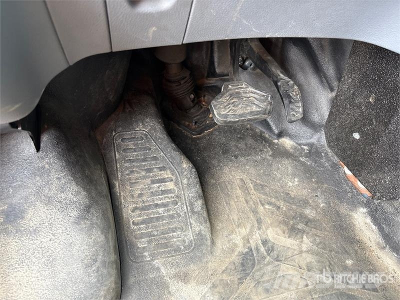 Ford Transit 350 4x2 Utility Truck 皮卡车