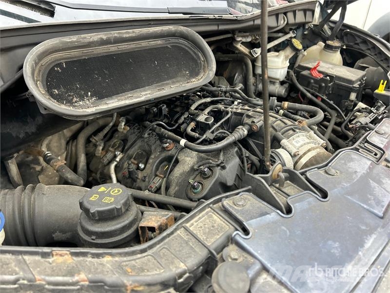 Ford Transit 350 4x2 Utility Truck شاحنات خفيفة/مفصلية الجوانب