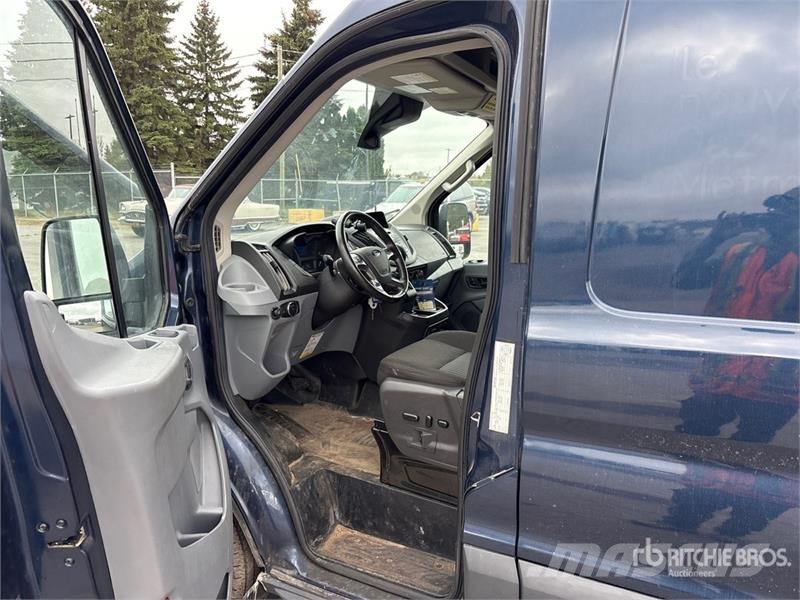 Ford Transit 350 4x2 Utility Truck 皮卡车