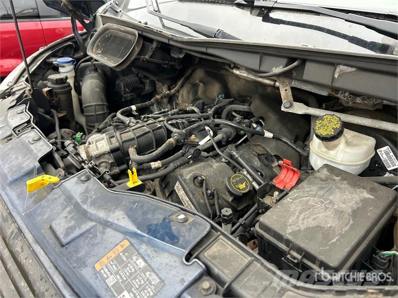 Ford Transit 350 4x2 Utility Truck شاحنات خفيفة/مفصلية الجوانب