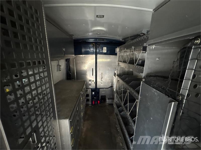 Ford Transit 350 4x2 Utility Truck 皮卡车