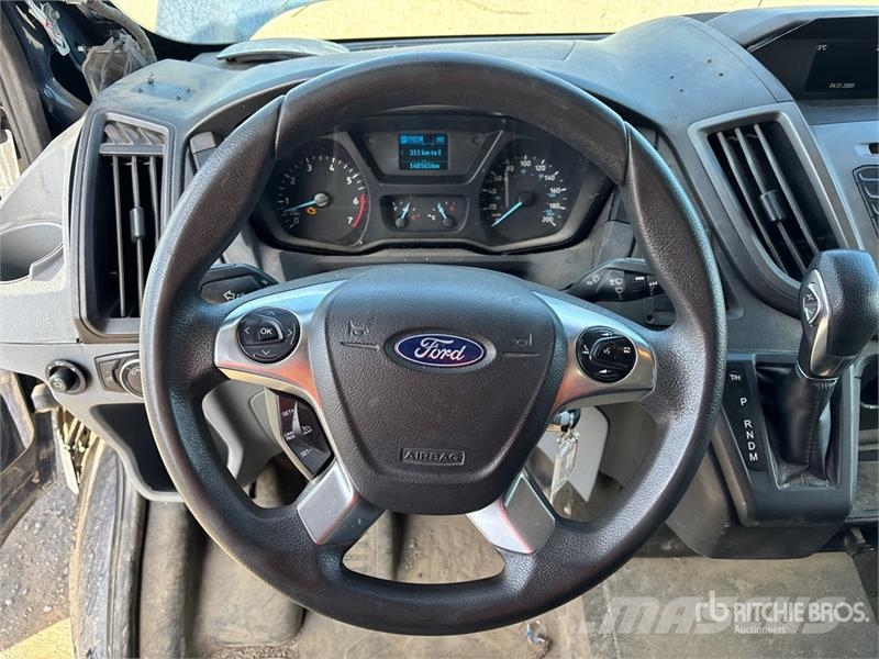 Ford Transit 350 4x2 Utility Truck شاحنات خفيفة/مفصلية الجوانب