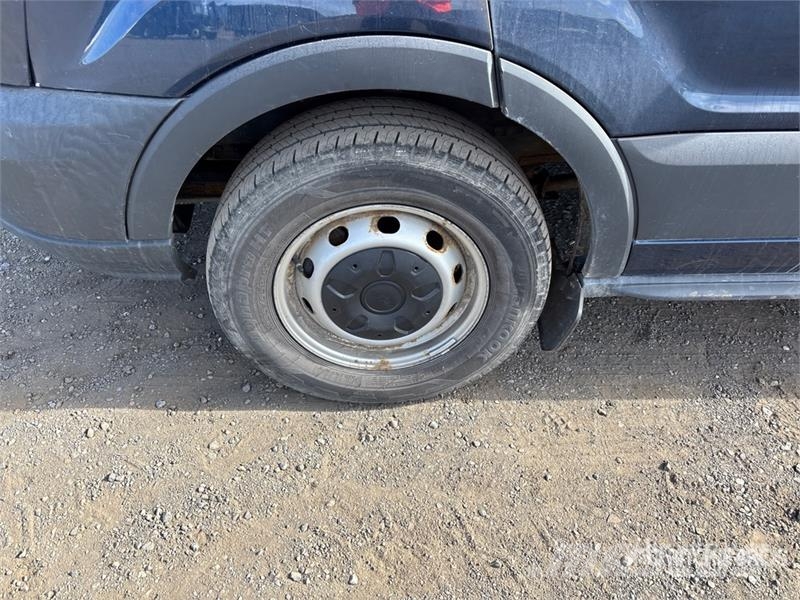 Ford Transit 350 4x2 Utility Truck شاحنات خفيفة/مفصلية الجوانب