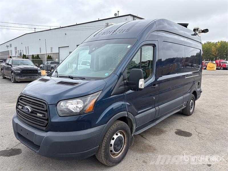 Ford Transit 350 4x2 Utility Truck 皮卡车