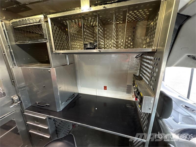 Ford Transit 350 4x2 Utility Truck Bestelwagens met open laadbak