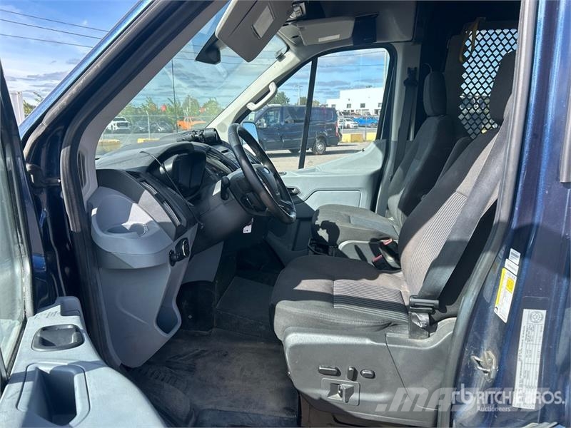 Ford Transit 350 4x2 Utility Truck شاحنات خفيفة/مفصلية الجوانب