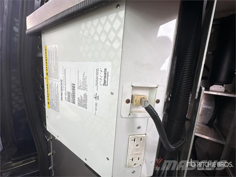 Ford Transit 350 4x2 Utility Truck 皮卡车