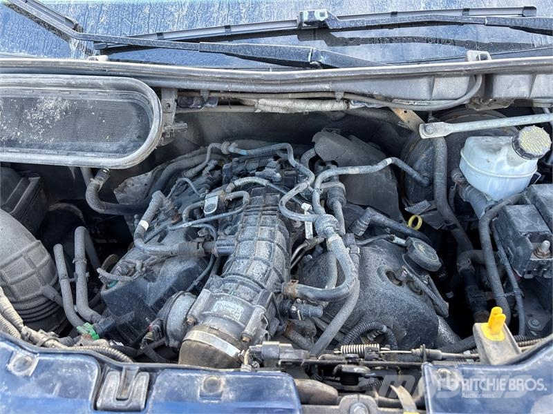 Ford Transit 350 4x2 Utility Truck شاحنات خفيفة/مفصلية الجوانب