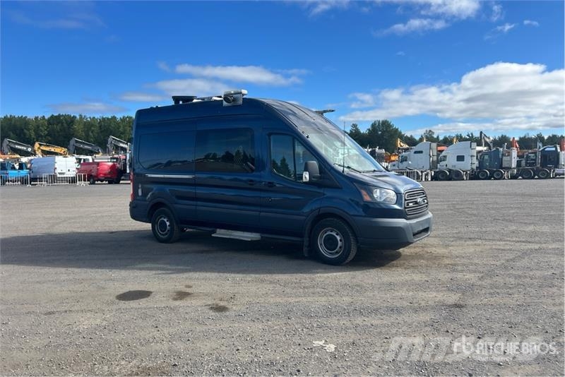 Ford Transit 350 4x2 Utility Truck شاحنات خفيفة/مفصلية الجوانب