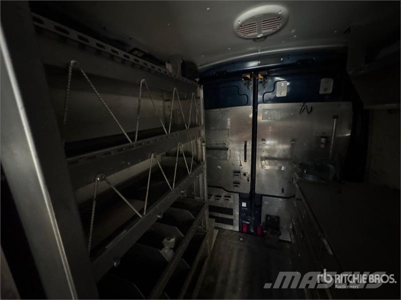 Ford Transit 350 4x2 Utility Truck 皮卡车